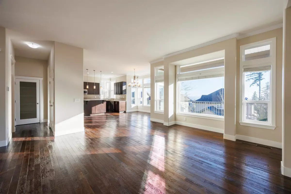 Walk-In Closet Photo of 3462 Stephens Court, Coquitlam, BC