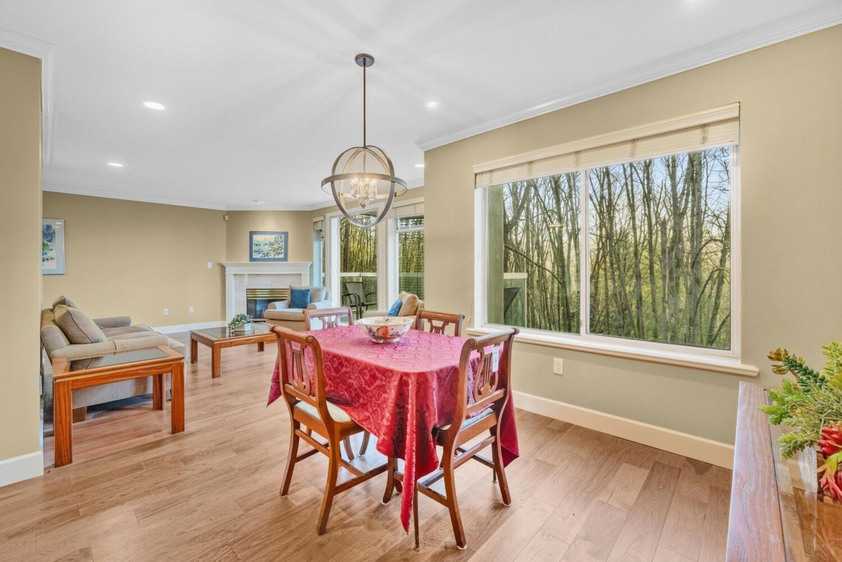 Dining Area Photo of 9 72 Jamieson Court, New Westminster, BC