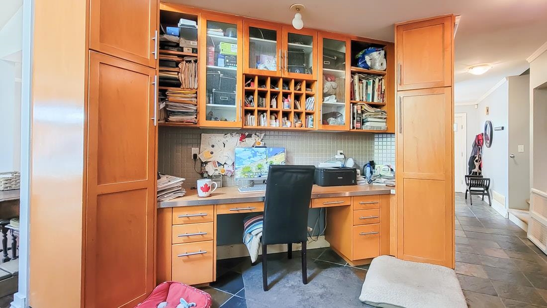 Guest Bathroom Photo of 4670 Willow Creek Road, West Vancouver, BC