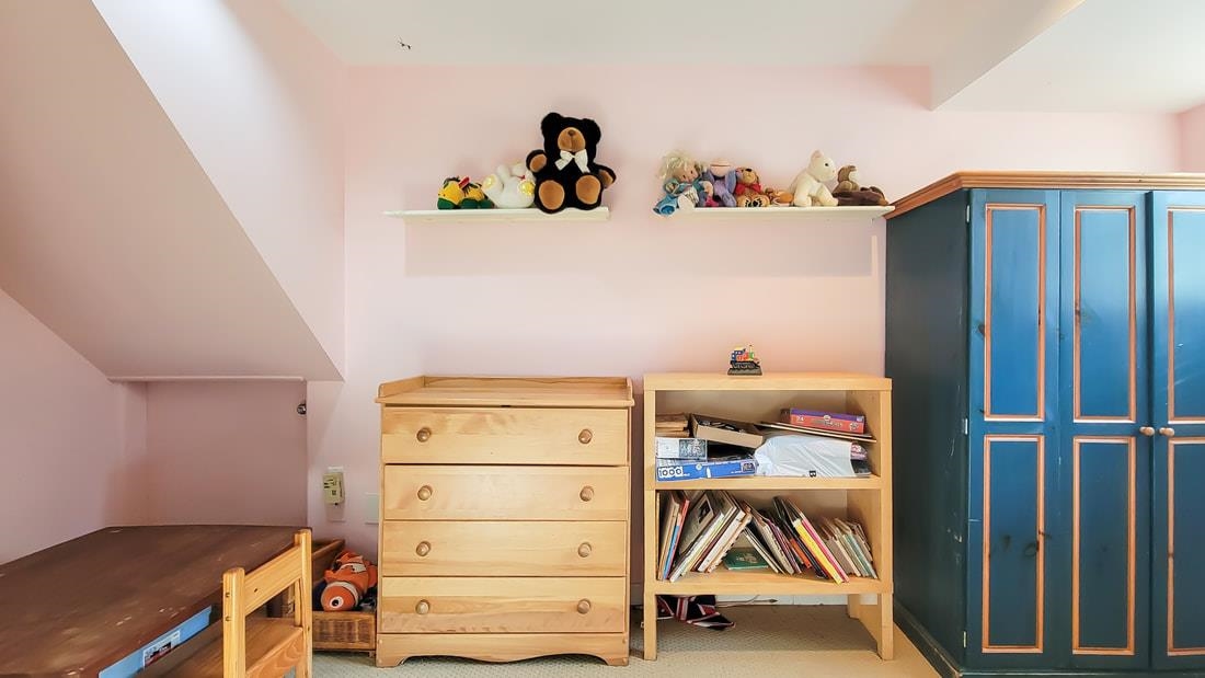 Laundry Room Photo of 4670 Willow Creek Road, West Vancouver, BC
