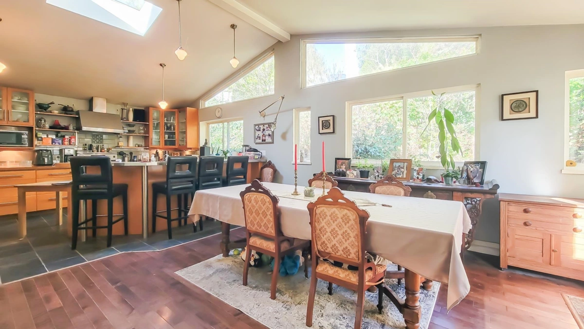 Primary Bathroom Photo of 4670 Willow Creek Road, West Vancouver, BC