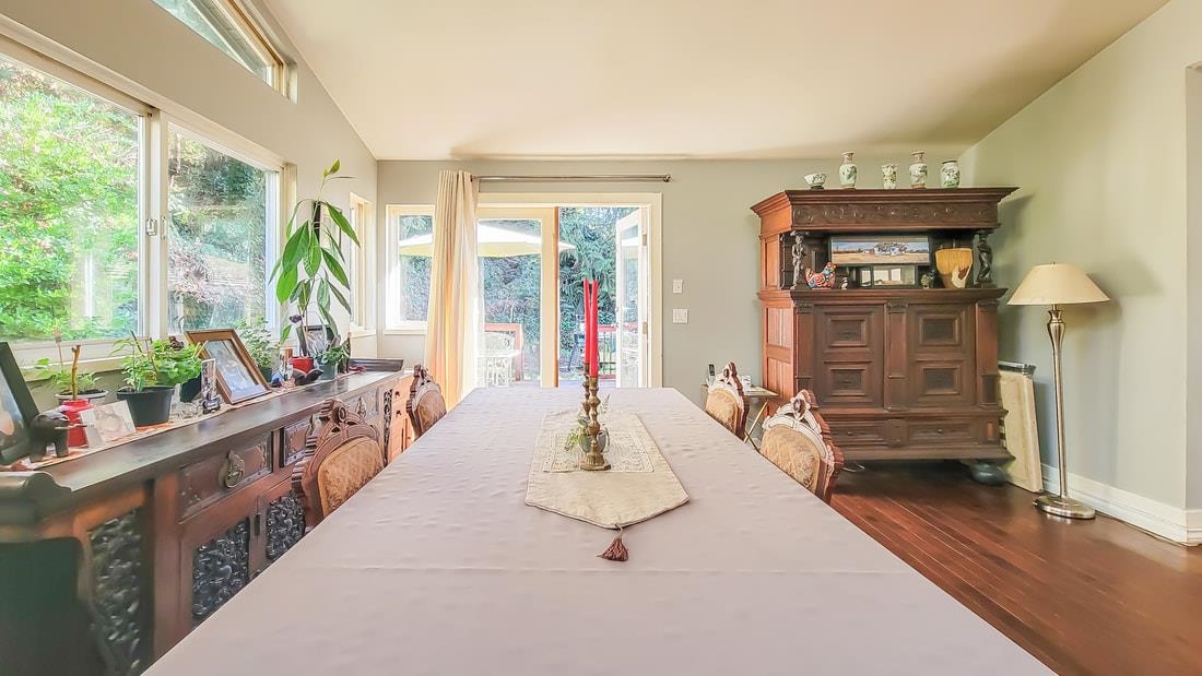 Primary Bedroom Photo of 4670 Willow Creek Road, West Vancouver, BC