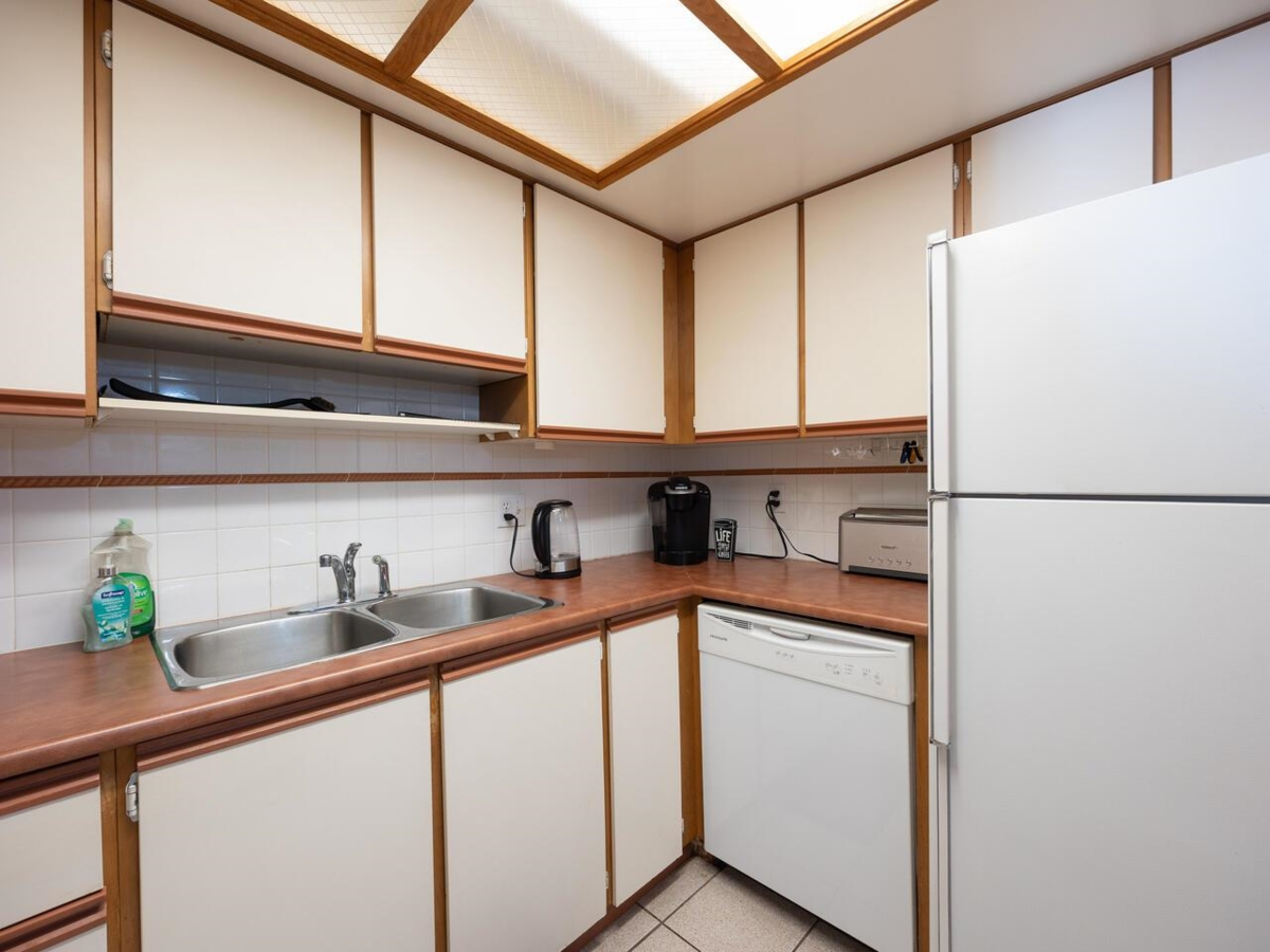Pantry Photo of 114 812 Milton Street, New Westminster, BC
