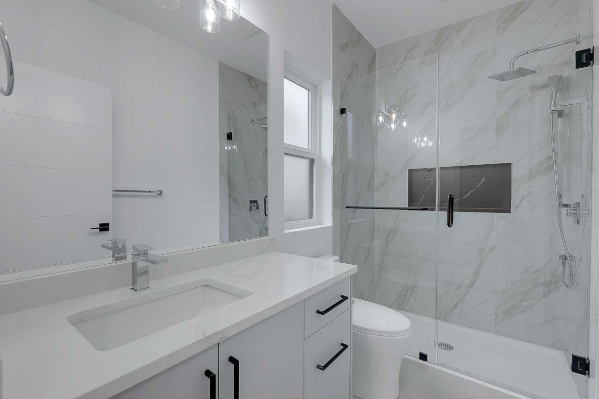 Entry Foyer Photo of 9452 118 Street, Delta, BC