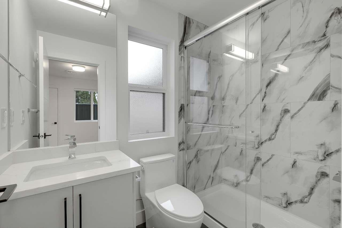 Swimming Pool Photo of 9452 118 Street, Delta, BC