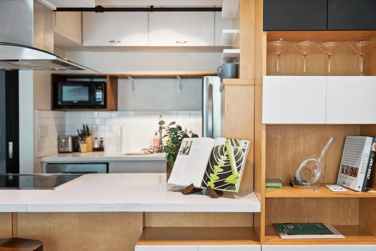 Mudroom Photo of 203 150 Alexander Street, Vancouver, BC