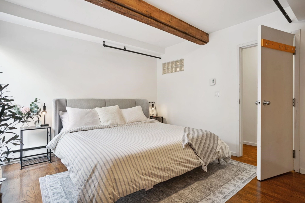 Pantry Photo of 203 150 Alexander Street, Vancouver, BC