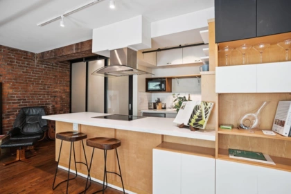 Basement Recreation Room Photo of 203 150 Alexander Street, Vancouver, BC