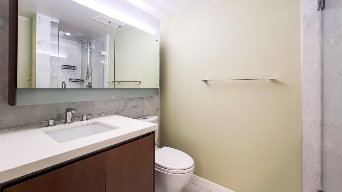 Guest Bathroom Photo of 5 9019 Cook Road, Richmond, BC