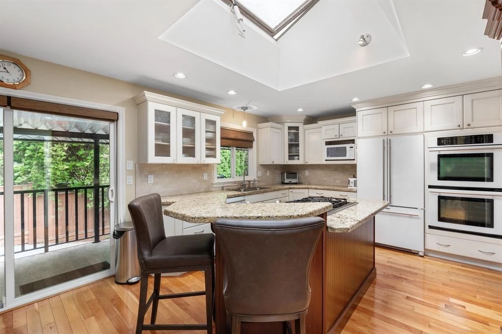 Kitchen Photo of 14534 Lombard Place, Surrey, BC