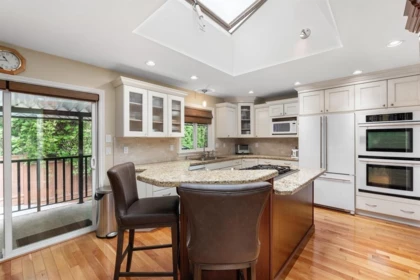 Kitchen Photo of 14534 Lombard Place, Surrey, BC