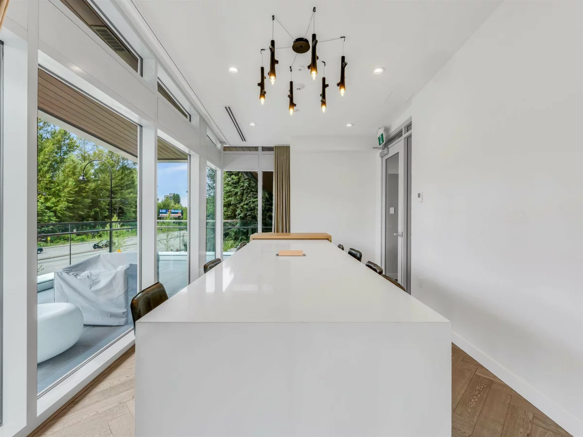 Breakfast Nook Photo of 2205 200 Klahanie Court, West Vancouver, BC