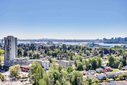 2205 200 Klahanie Court, West Vancouver, BC, Park Royal — 1 bed apartment/condo for sale