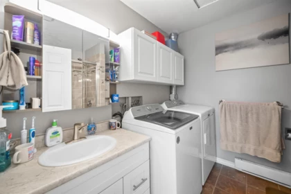 Guest Bathroom Photo of 5343 199a Street, Langley, BC