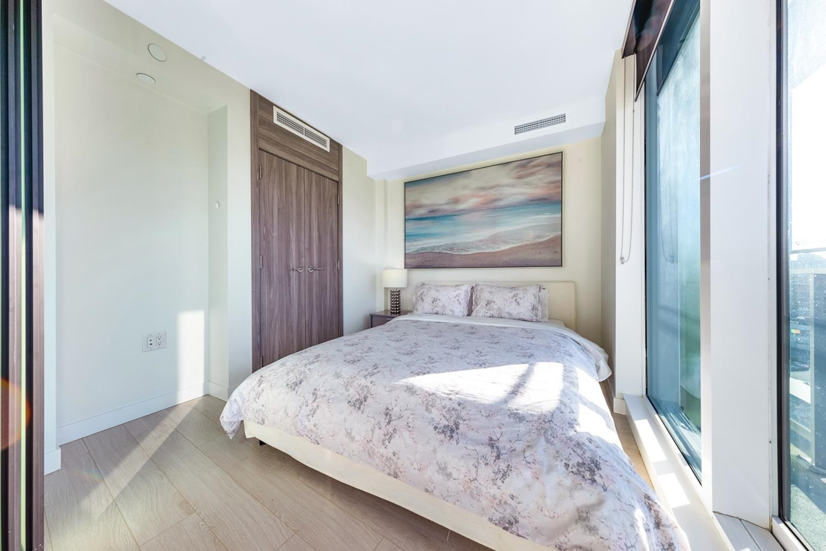 Walk-In Closet Photo of 1102 1768 Cook Street, Vancouver, BC