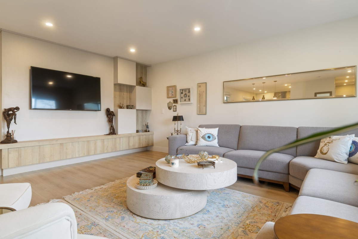 Dining Area Photo of 3950 Trenton Place, North Vancouver, BC