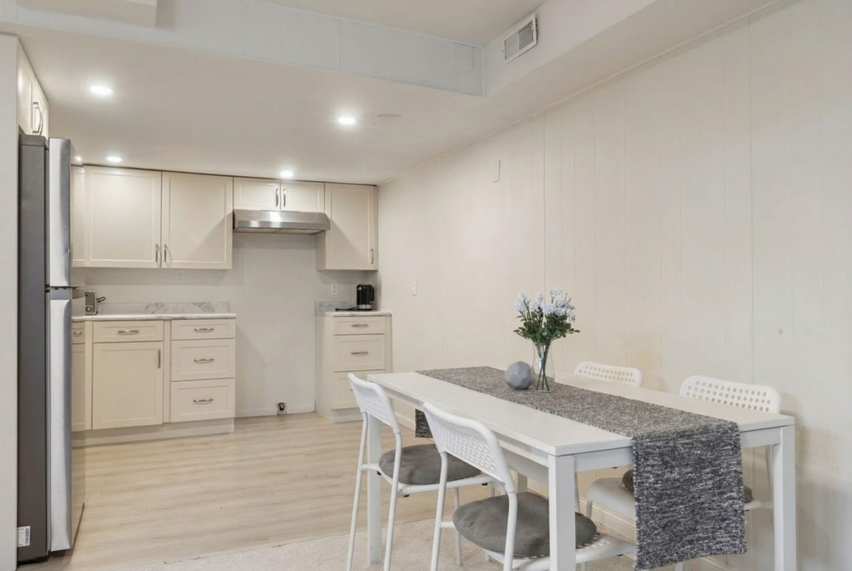 Laundry Room Photo of 3950 Trenton Place, North Vancouver, BC