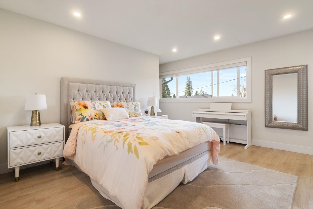 Primary Bathroom Photo of 3950 Trenton Place, North Vancouver, BC
