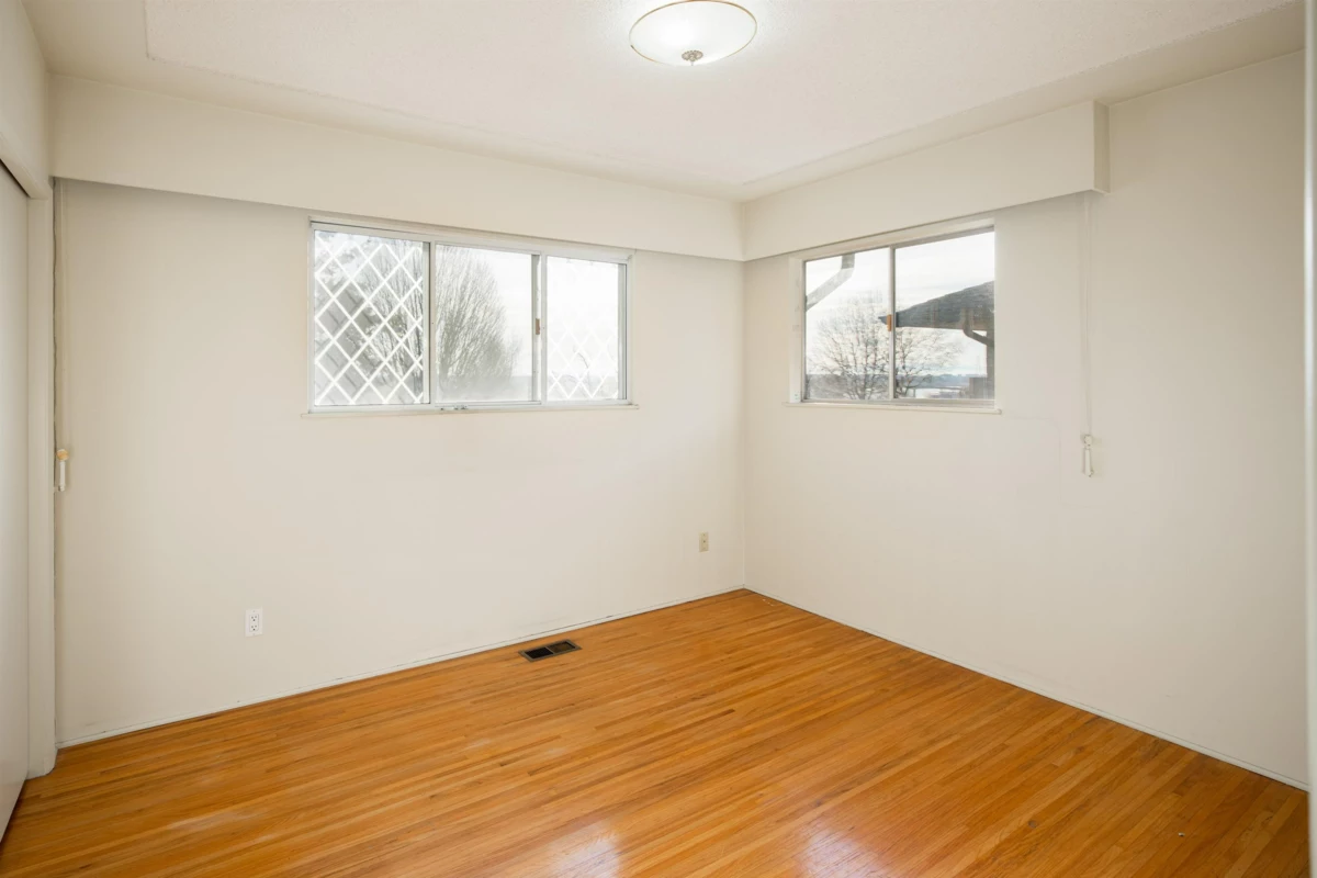 Basement Recreation Room Photo of 2321 Harrison Drive, Vancouver, BC