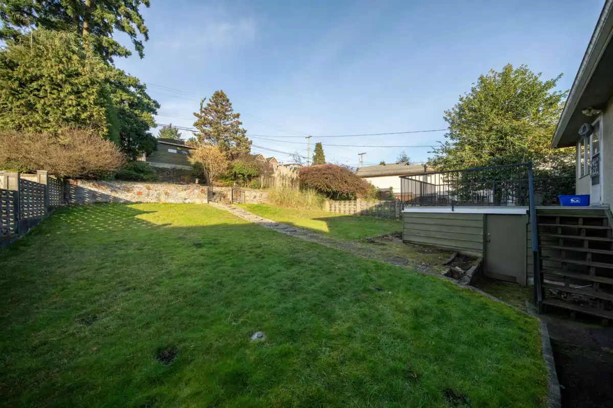 Hot Tub / Spa Photo of 2321 Harrison Drive, Vancouver, BC