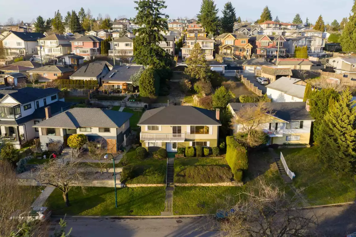 Living Room Photo of 2321 Harrison Drive, Vancouver, BC