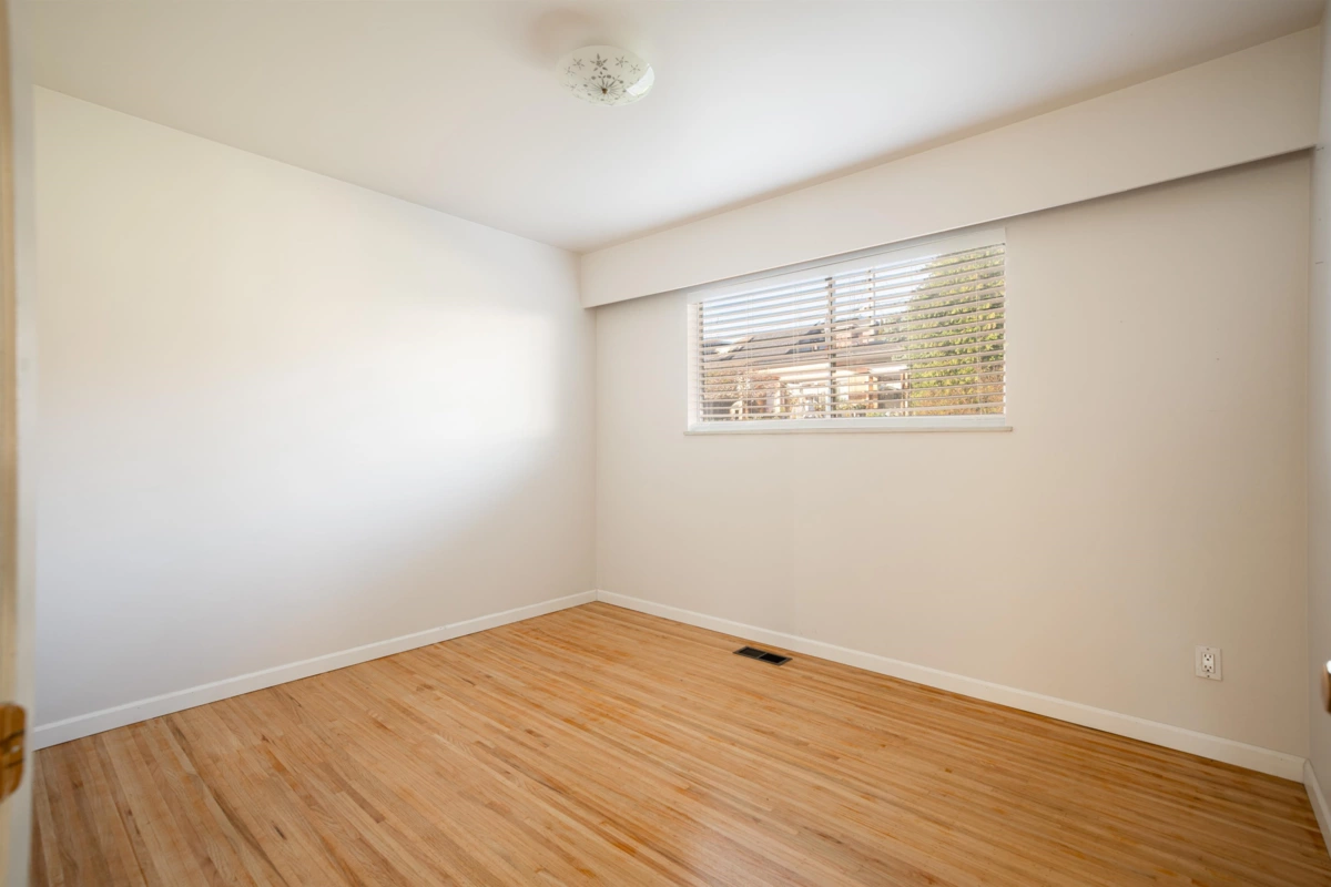 Powder Room Photo of 2321 Harrison Drive, Vancouver, BC