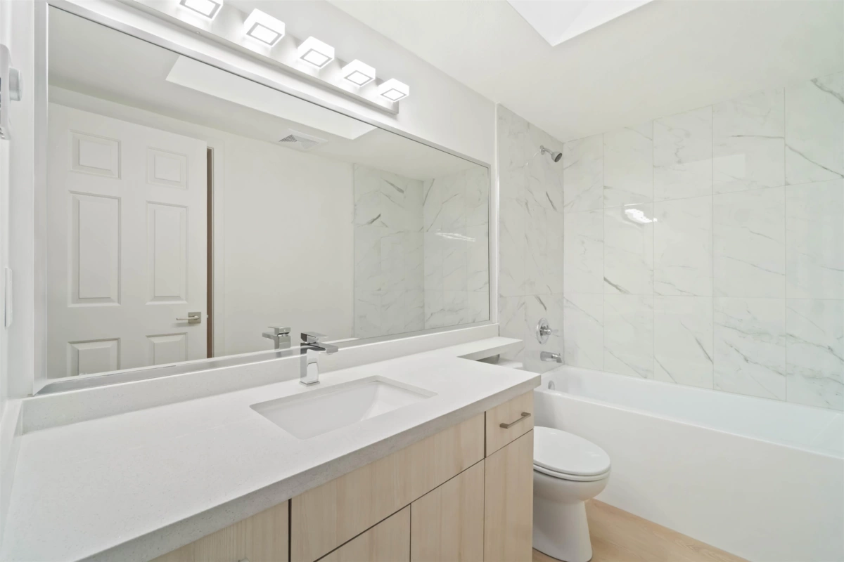 Basement Recreation Room Photo of 307 2928 Commercial Drive, Vancouver, BC