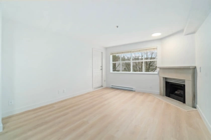 307 2928 Commercial Drive, Vancouver, BC