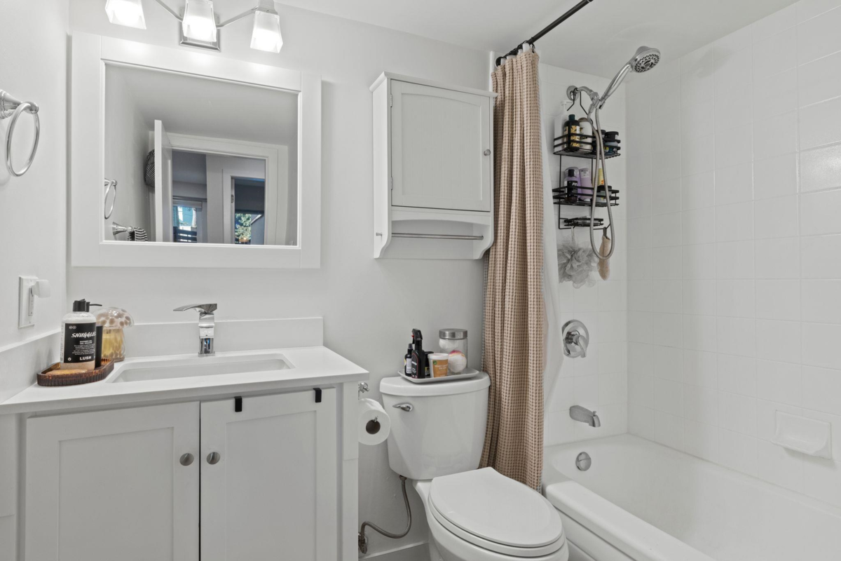 Bedroom 3 Photo of 103 1649 Comox Street, Vancouver, BC