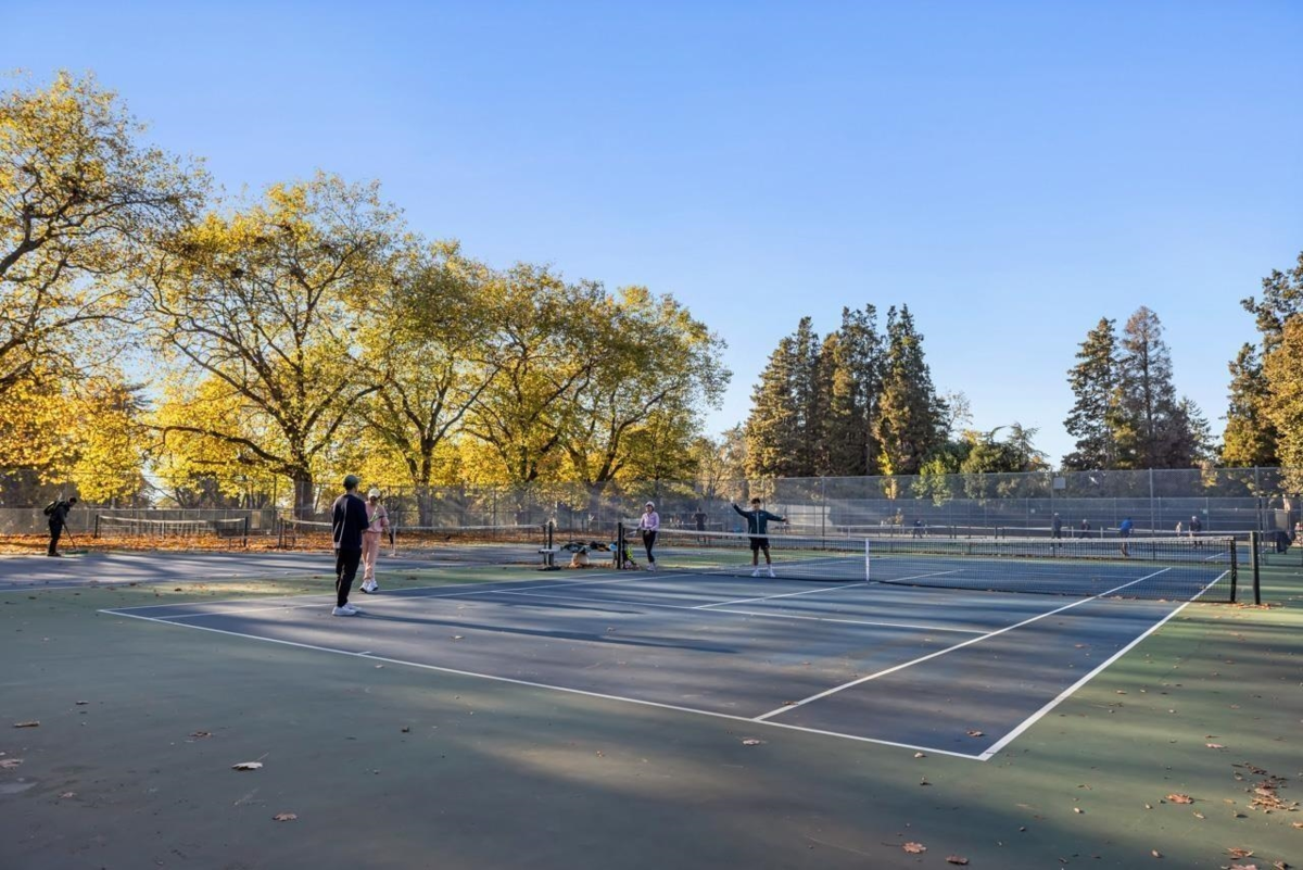 Entry Foyer Photo of 103 1649 Comox Street, Vancouver, BC