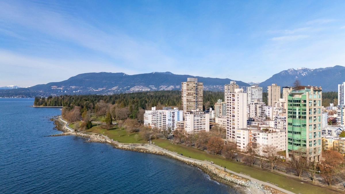 Garden / Landscaping Photo of 103 1649 Comox Street, Vancouver, BC