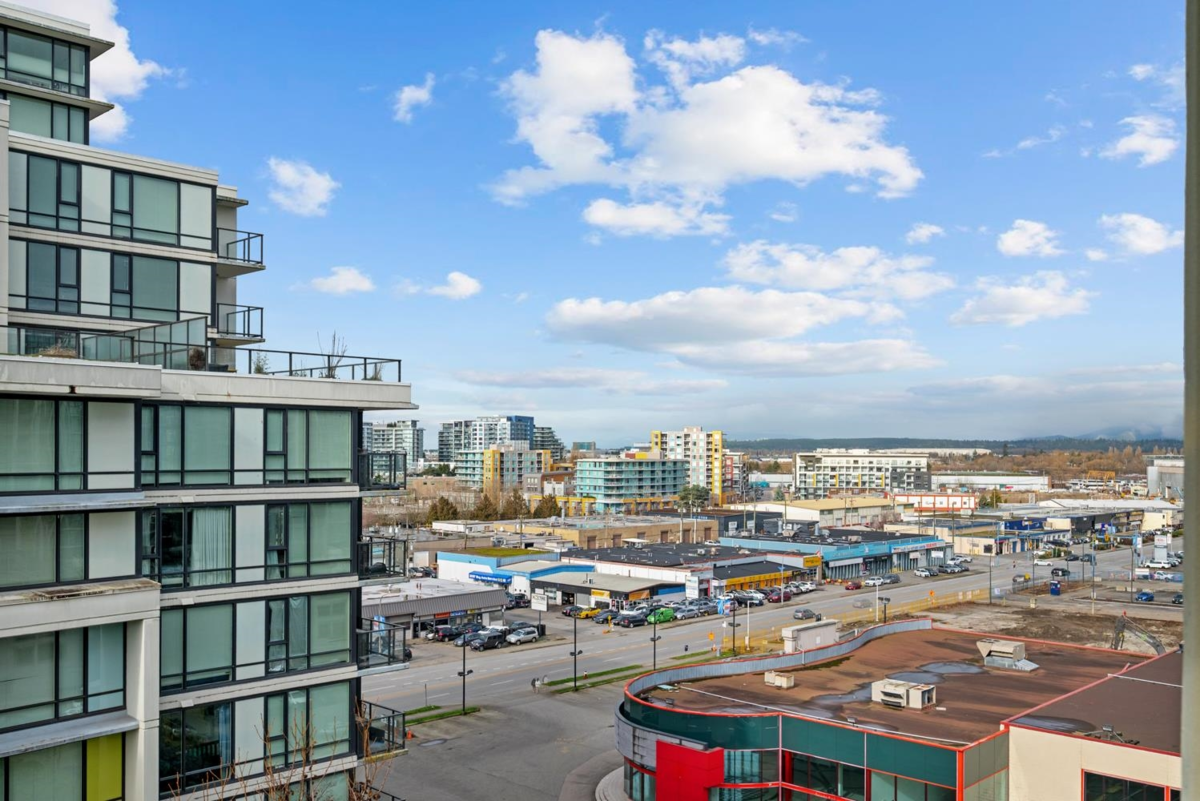 Outdoor Patio Photo of 1105 7888 Ackroyd Road, Richmond, BC