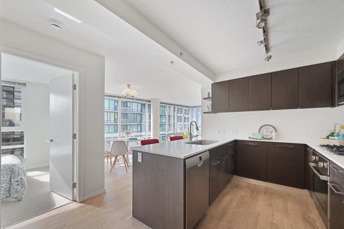 Primary Bathroom Photo of 1105 7888 Ackroyd Road, Richmond, BC