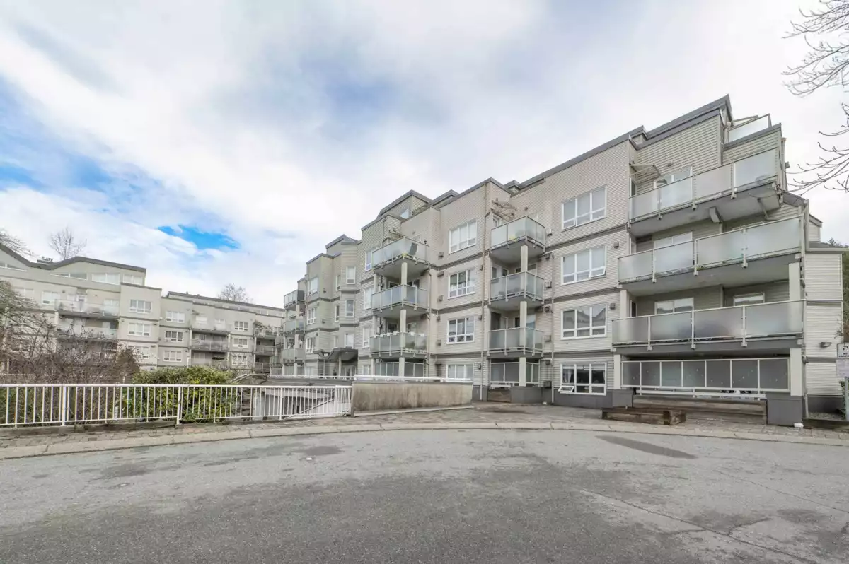 Exterior Front Photo of 106 14399 103 Avenue, Surrey, BC