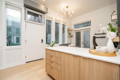 533 E 16 Avenue, Vancouver, BC, Vancouver — Townhouse for sale