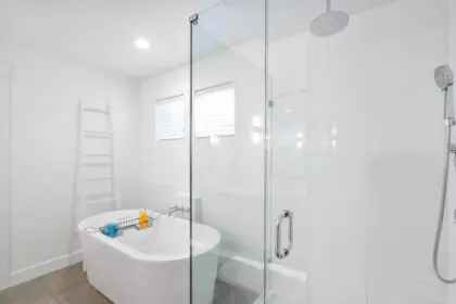 Basement Recreation Room Photo of 16411 26b Avenue, Surrey, BC