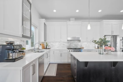 Breakfast Nook Photo of 16411 26b Avenue, Surrey, BC