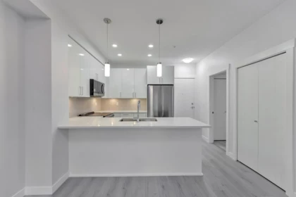 Kitchen Island Photo of 104 33886 Pine Street, Abbotsford, BC