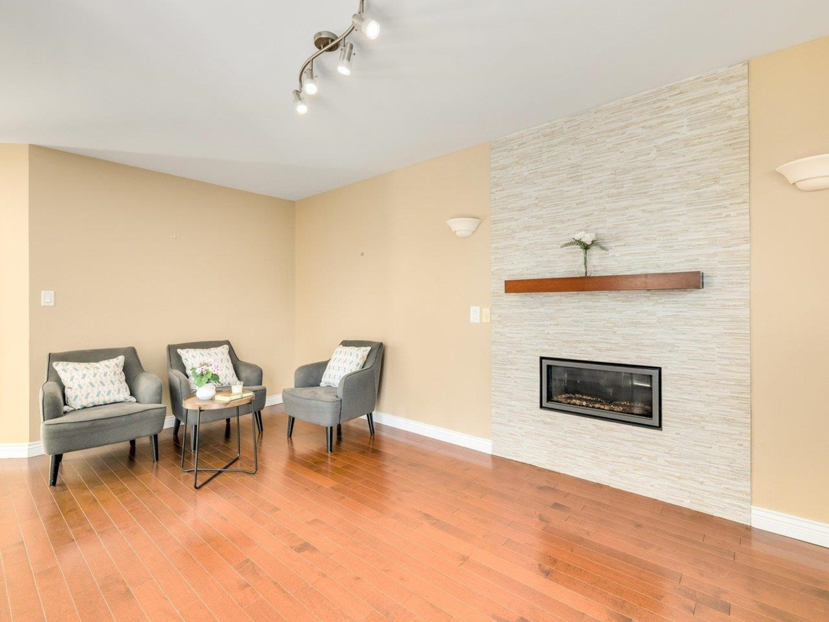 Office / Den Photo of 14084 17b Avenue, Surrey, BC