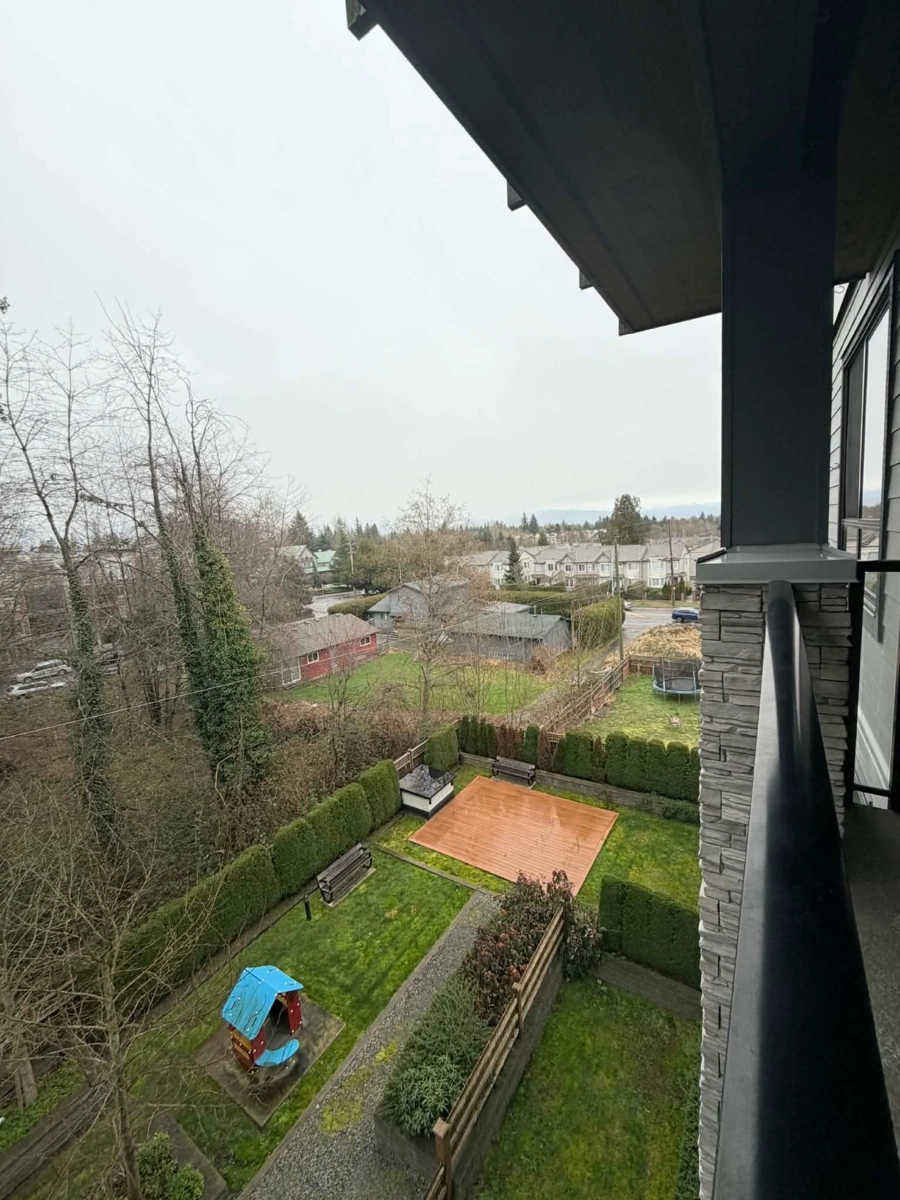 Garage Interior Photo of 407 15351 101 Avenue, Surrey, BC