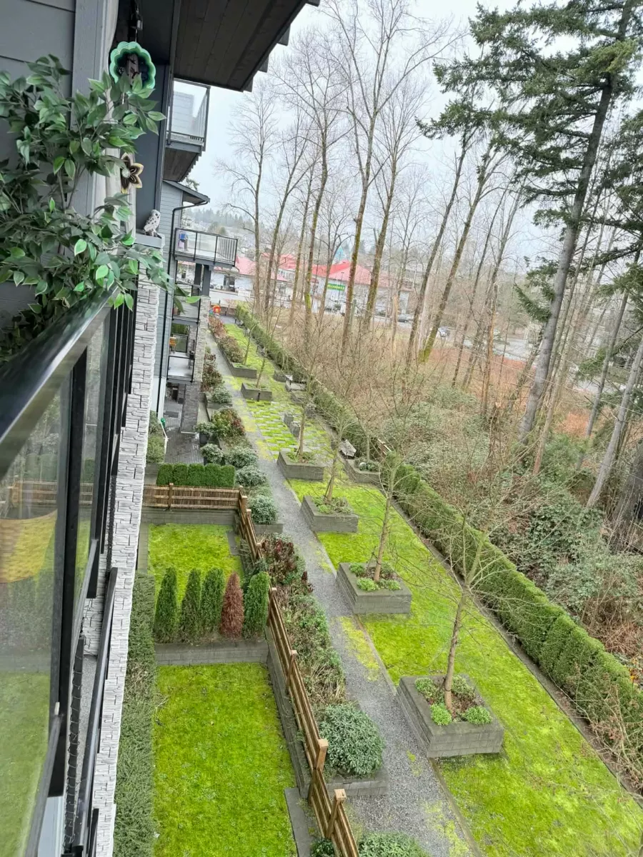Staircase Photo of 407 15351 101 Avenue, Surrey, BC