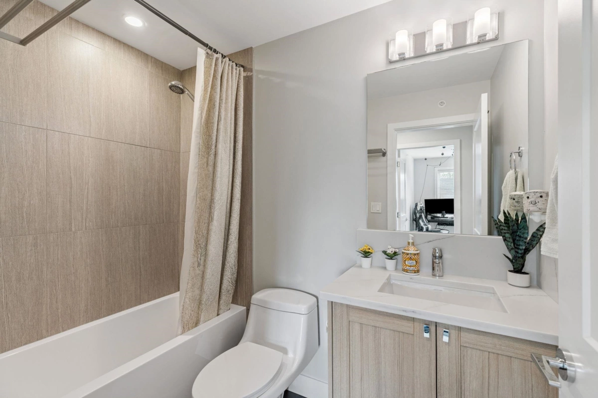 Hallway Photo of 31 13263 236 Street, Maple Ridge, BC