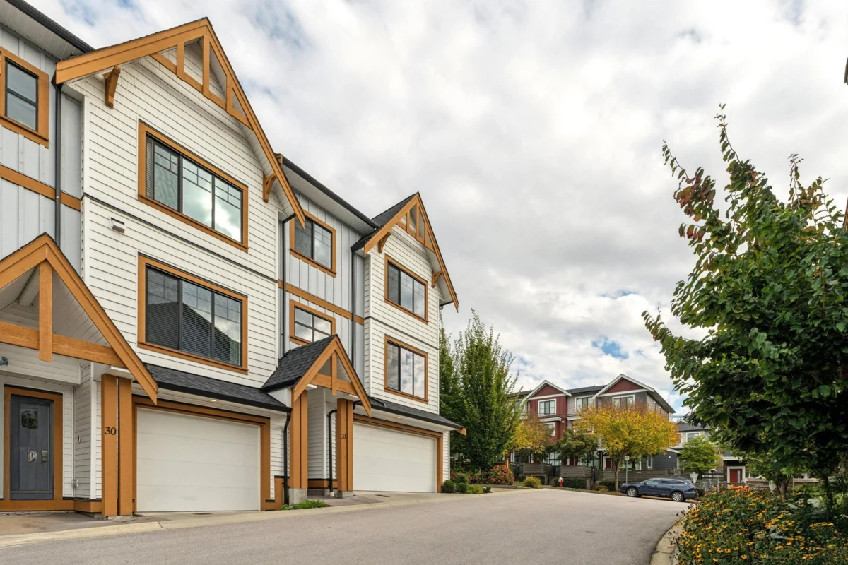 Living Room Photo of 31 13263 236 Street, Maple Ridge, BC