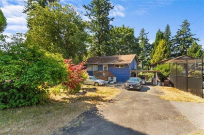 2058 Hillside Avenue, Coquitlam, BC