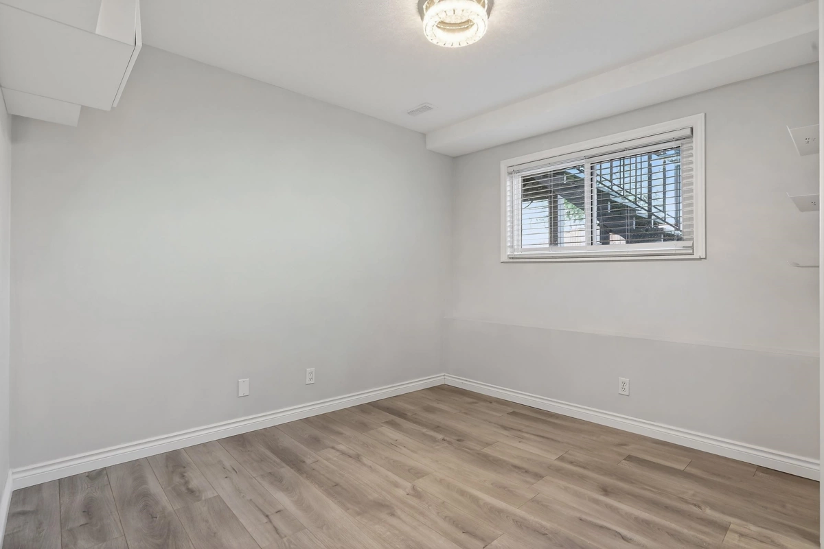 Office / Den Photo of 19529 60a Avenue, Surrey, BC