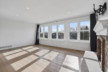 19529 60a Avenue, Surrey, BC