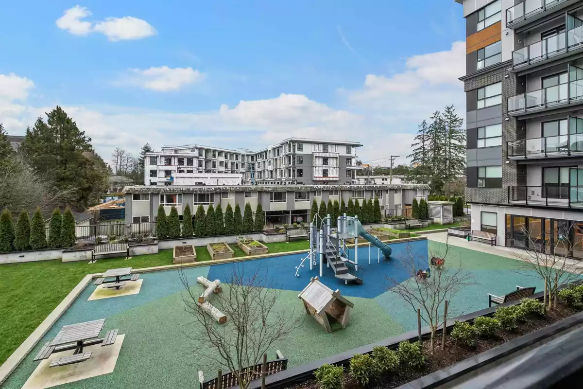 Garage Interior Photo of 217 20695 Eastleigh Crescent, Langley, BC