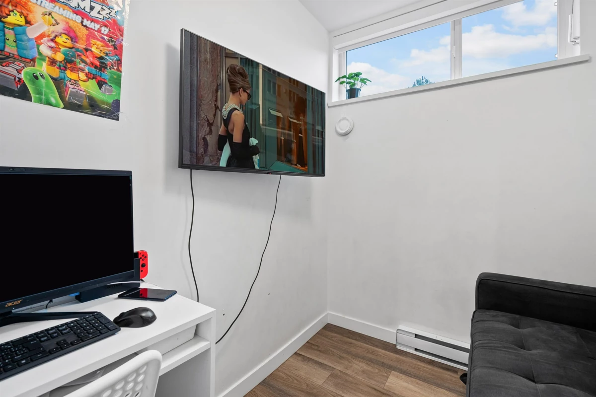 Office / Den Photo of 217 20695 Eastleigh Crescent, Langley, BC