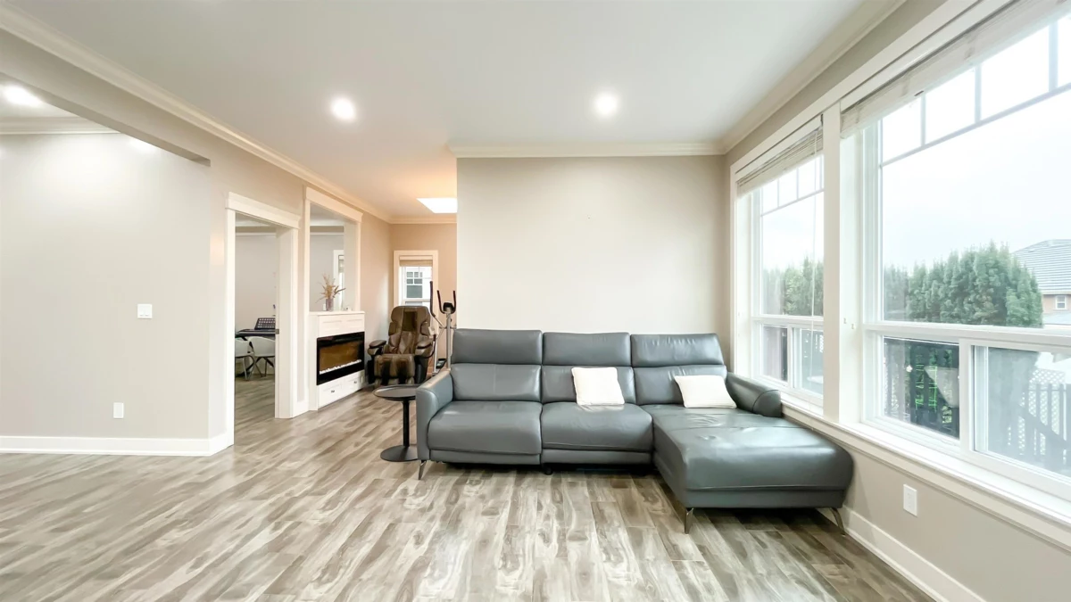 Family Room Photo of 101 910 Delestre Avenue, Coquitlam, BC