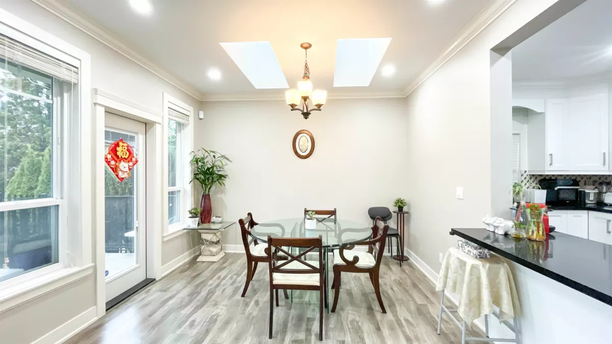 Kitchen Photo of 101 910 Delestre Avenue, Coquitlam, BC